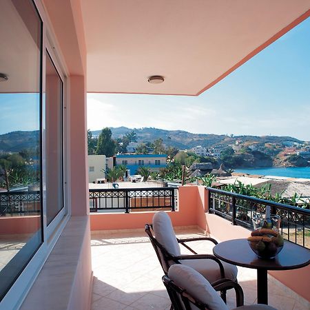 Niriides Beach Hotel 레팀노 객실 사진