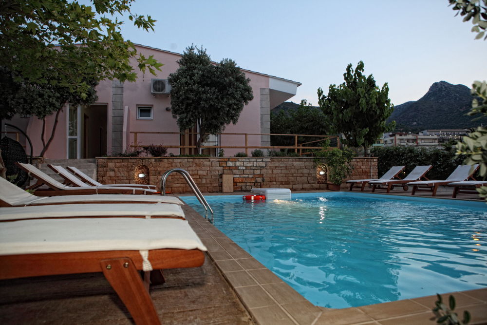 Niriides Beach Hotel 레팀노 시설 사진