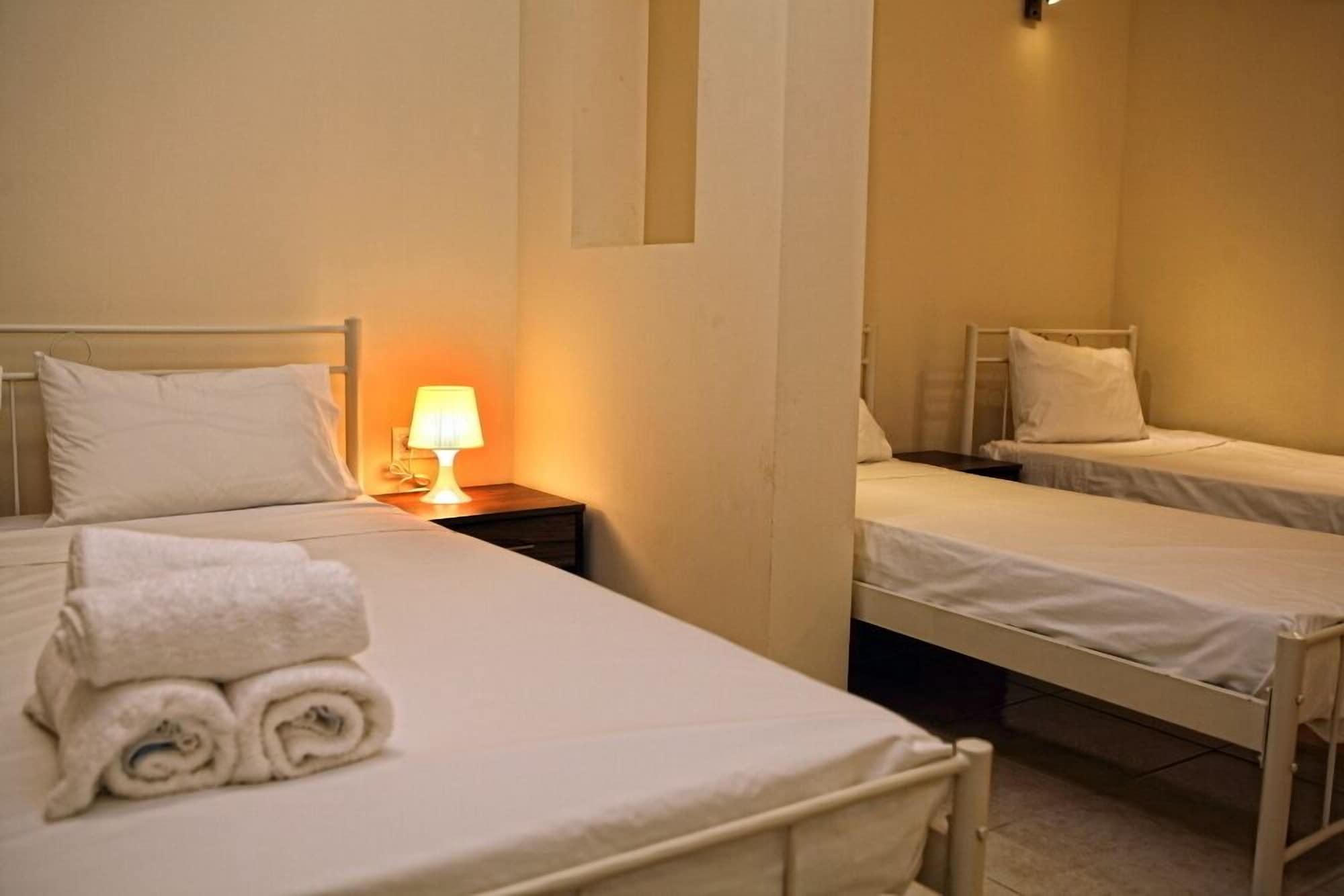 Niriides Beach Hotel 레팀노 객실 사진