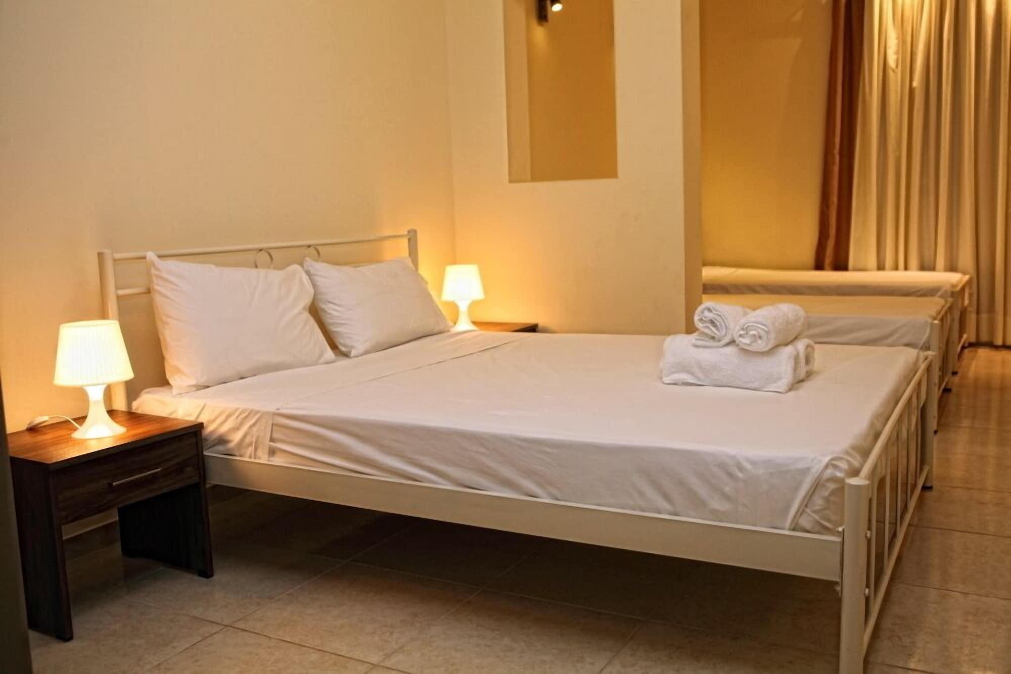 Niriides Beach Hotel 레팀노 객실 사진