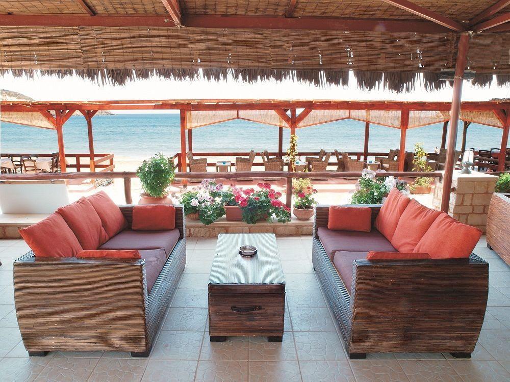 Niriides Beach Hotel 레팀노 레스토랑 사진